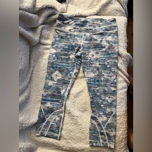 Lululemon 25” leggings, size 8